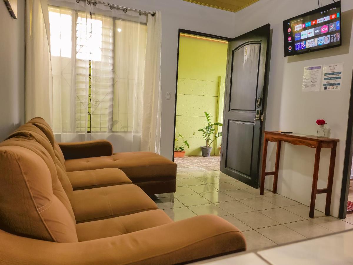 Butterfly Apartments La Fortuna Esterno foto